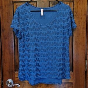 Lularoe Teal Embossed Print Classic T EUC Medium